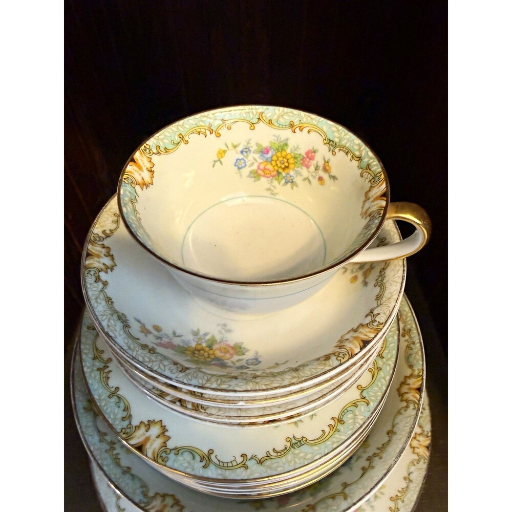 24p Noritake Porcelain Floral Dinner Set Gold Trim Cup Saucers Plates Bowls
